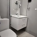 Rooms4rest Wiertnicza - Private For Tourists Vandrerhjem *
