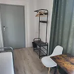 Rooms4rest Wiertnicza - Private For Tourists Vandrerhjem *