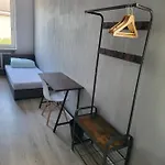 Rooms4rest Wiertnicza - Private For Tourists *