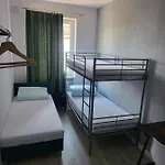 Rooms4rest Wiertnicza - Private For Tourists Hostel Varşova