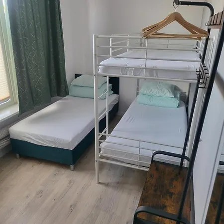 Rooms4rest Wiertnicza - Private For Tourists *