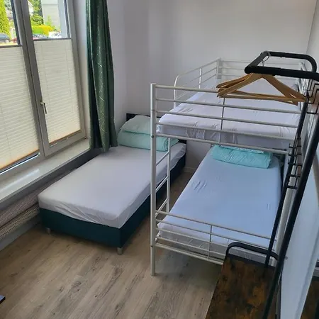 بيت شباب Rooms4rest Wiertnicza - Private For Tourists وارسو