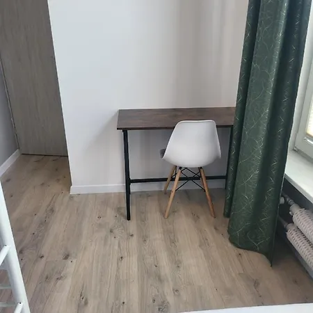 Rooms4rest Wiertnicza - Private For Tourists