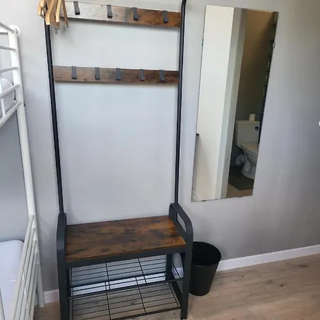 Rooms4rest Wiertnicza - Private For Tourists *