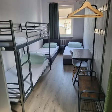 Rooms4rest Wiertnicza - Private For Tourists Albergue