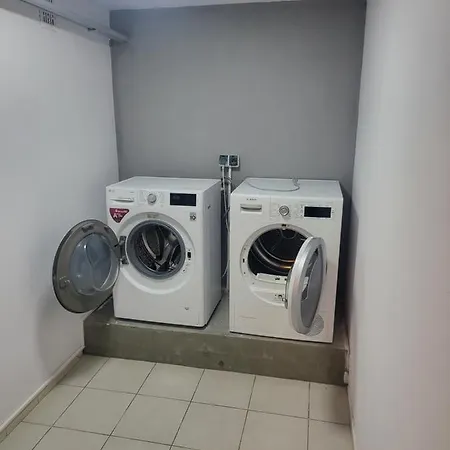 بيت شباب Rooms4rest Wiertnicza - Private For Tourists وارسو