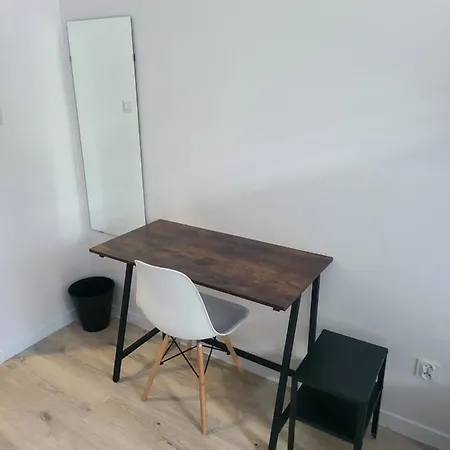 بيت شباب Rooms4rest Wiertnicza - Private For Tourists