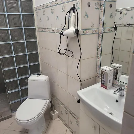 Rooms4rest Wiertnicza - Private For Tourists *