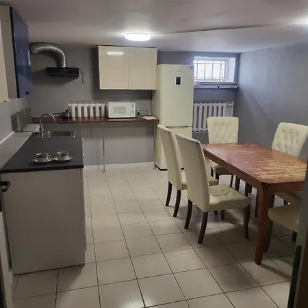 بيت شباب Rooms4rest Wiertnicza - Private For Tourists وارسو