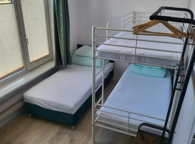 Hostel Rooms4rest Wiertnicza - Private For Tourists Warszawa