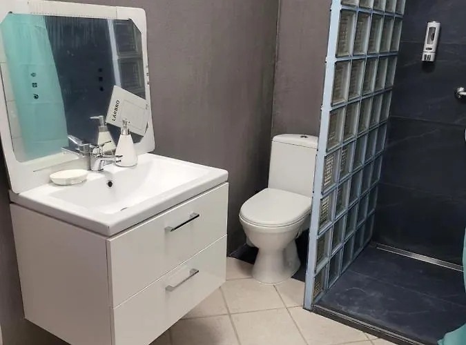 Hostel Rooms4rest Wiertnicza - Private For Tourists Warszawa