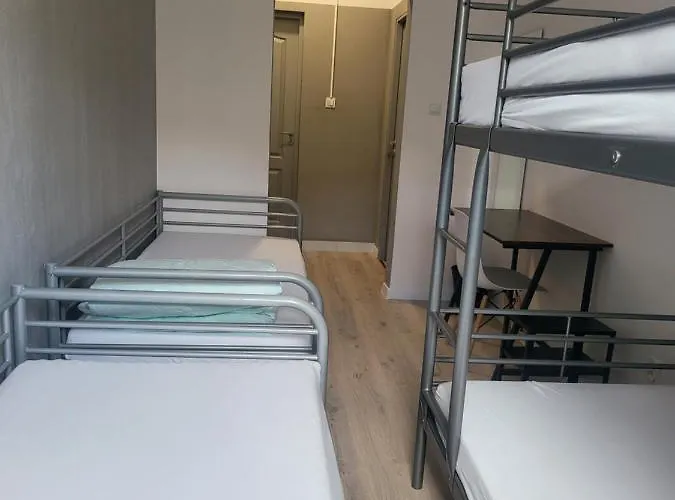 Rooms4rest Wiertnicza - Private For Tourists