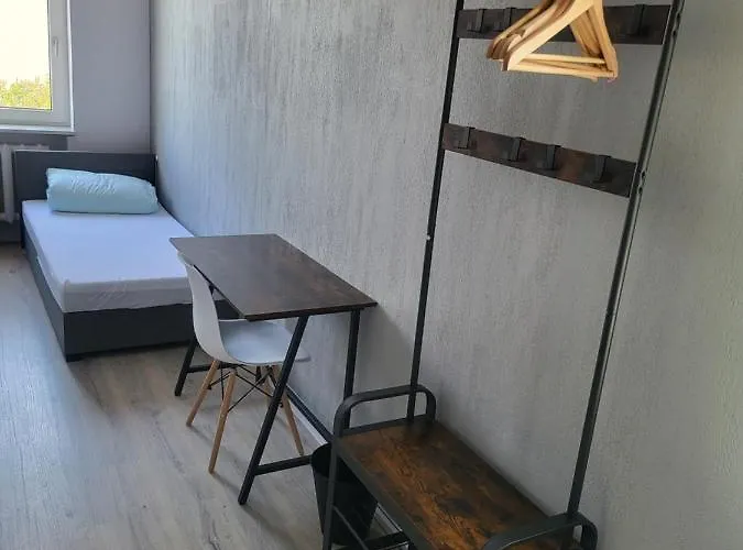 Rooms4rest Wiertnicza - Private For Tourists *