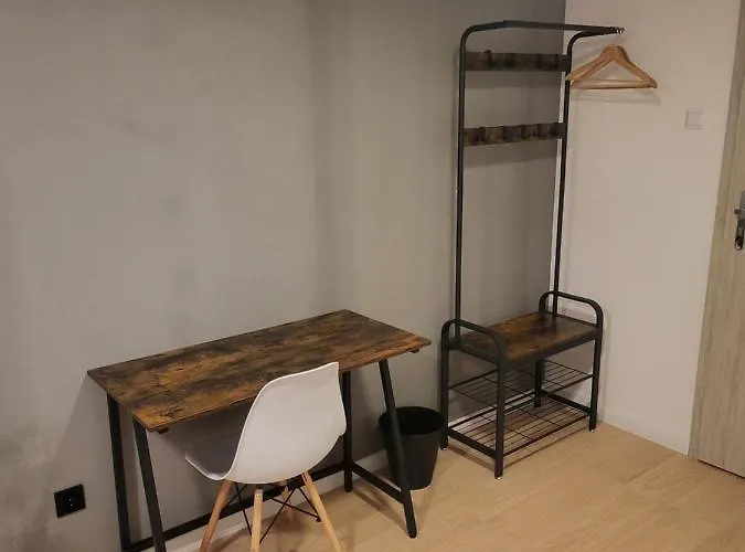 Hostel Rooms4rest Wiertnicza - Private For Tourists