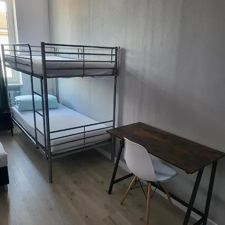 Rooms4rest Wiertnicza - Private For Tourists Varsó