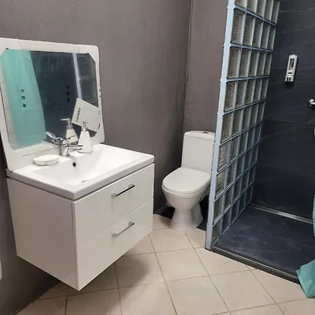 Hostel Rooms4rest Wiertnicza - Private For Tourists Varsó