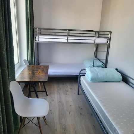 Rooms4rest Wiertnicza - Private For Tourists Varsó