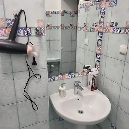 Rooms4rest Wiertnicza - Private For Tourists Varsó