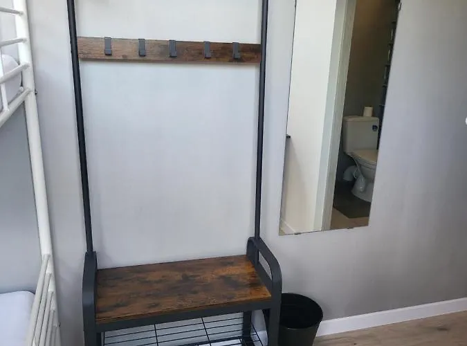 Rooms4rest Wiertnicza - Private For Tourists *